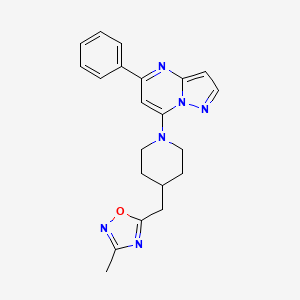 molecular formula C21H22N6O B5577494 7-{4-[(3-甲基-1,2,4-恶二唑-5-基)甲基]哌啶-1-基}-5-苯基吡唑并[1,5-a]嘧啶 