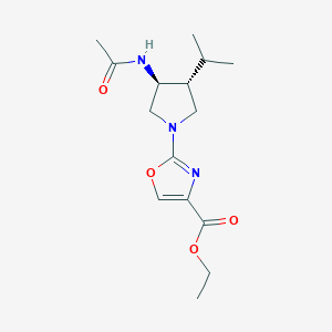 molecular formula C15H23N3O4 B5583694 ethyl 2-[(3S*,4R*)-3-(acetylamino)-4-isopropyl-1-pyrrolidinyl]-1,3-oxazole-4-carboxylate 