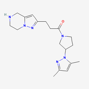 molecular formula C18H26N6O B5585879 2-{3-[3-(3,5-dimethyl-1H-pyrazol-1-yl)-1-pyrrolidinyl]-3-oxopropyl}-4,5,6,7-tetrahydropyrazolo[1,5-a]pyrazine dihydrochloride 