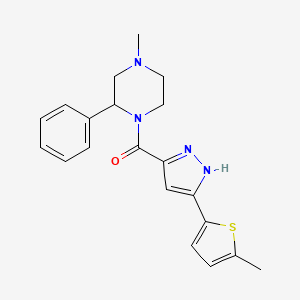 molecular formula C20H22N4OS B5587202 4-methyl-1-{[3-(5-methyl-2-thienyl)-1H-pyrazol-5-yl]carbonyl}-2-phenylpiperazine 