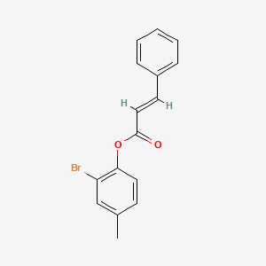 molecular formula C16H13BrO2 B5587717 2-溴-4-甲基苯基 3-苯基丙烯酸酯 