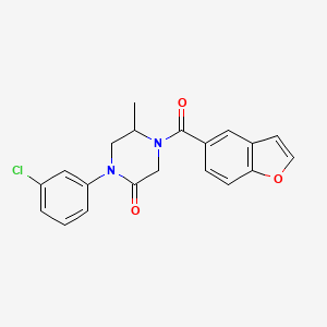 molecular formula C20H17ClN2O3 B5588099 4-(1-benzofuran-5-ylcarbonyl)-1-(3-chlorophenyl)-5-methyl-2-piperazinone 
