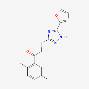 molecular formula C16H15N3O2S B5589776 1-(2,5-dimethylphenyl)-2-{[5-(2-furyl)-4H-1,2,4-triazol-3-yl]thio}ethanone 