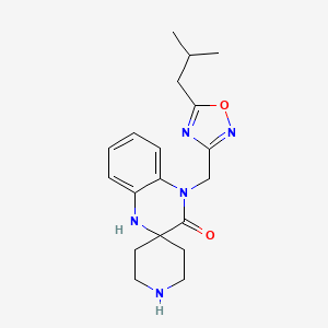 molecular formula C19H25N5O2 B5589963 4'-[(5-isobutyl-1,2,4-oxadiazol-3-yl)methyl]-1',4'-dihydro-3'H-spiro[piperidine-4,2'-quinoxalin]-3'-one hydrochloride 