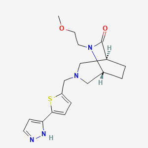 molecular formula C18H24N4O2S B5590360 (1S*,5R*)-6-(2-methoxyethyl)-3-{[5-(1H-pyrazol-3-yl)-2-thienyl]methyl}-3,6-diazabicyclo[3.2.2]nonan-7-one 