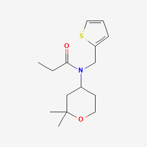 molecular formula C15H23NO2S B5592543 N-(2,2-dimethyltetrahydro-2H-pyran-4-yl)-N-(2-thienylmethyl)propanamide 
