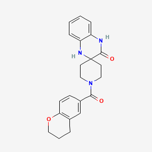 molecular formula C22H23N3O3 B5594785 1-(3,4-二氢-2H-色满-6-酰羰基)-1',4'-二氢-3'H-螺[哌啶-4,2'-喹喔啉]-3'-酮 
