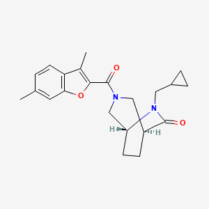 molecular formula C22H26N2O3 B5595010 (1S*,5R*)-6-(cyclopropylmethyl)-3-[(3,6-dimethyl-1-benzofuran-2-yl)carbonyl]-3,6-diazabicyclo[3.2.2]nonan-7-one 