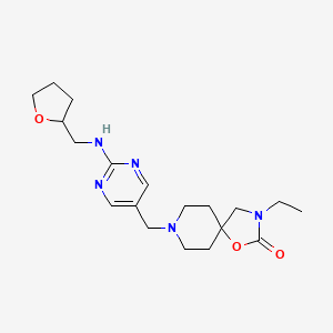 molecular formula C19H29N5O3 B5595515 3-乙基-8-({2-[(四氢呋喃-2-基甲基)氨基]嘧啶-5-基}甲基)-1-氧杂-3,8-二氮杂螺[4.5]癸烷-2-酮 