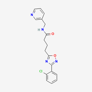 molecular formula C18H17ClN4O2 B5595759 4-[3-(2-chlorophenyl)-1,2,4-oxadiazol-5-yl]-N-(3-pyridinylmethyl)butanamide 