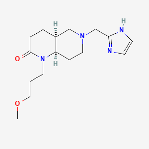 molecular formula C16H26N4O2 B5596659 (4aS*,8aR*)-6-(1H-imidazol-2-ylmethyl)-1-(3-methoxypropyl)octahydro-1,6-naphthyridin-2(1H)-one 