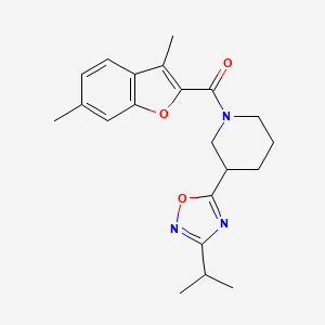 molecular formula C21H25N3O3 B5597971 1-[(3,6-二甲基-1-苯并呋喃-2-基)羰基]-3-(3-异丙基-1,2,4-恶二唑-5-基)哌啶 