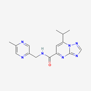 molecular formula C15H17N7O B5598303 7-isopropyl-N-[(5-methyl-2-pyrazinyl)methyl][1,2,4]triazolo[1,5-a]pyrimidine-5-carboxamide 