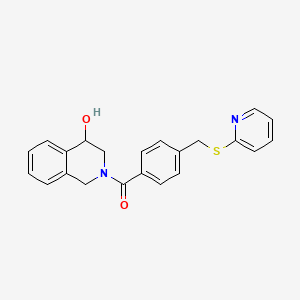 molecular formula C22H20N2O2S B5598362 2-{4-[(吡啶-2-基硫代)甲基]苯甲酰}-1,2,3,4-四氢异喹啉-4-醇 