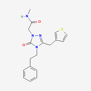 molecular formula C18H20N4O2S B5607117 N-methyl-2-[5-oxo-4-(2-phenylethyl)-3-(3-thienylmethyl)-4,5-dihydro-1H-1,2,4-triazol-1-yl]acetamide 