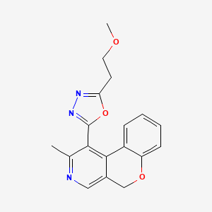 molecular formula C18H17N3O3 B5607804 1-[5-(2-甲氧基乙基)-1,3,4-恶二唑-2-基]-2-甲基-5H-色烯并[3,4-c]吡啶 