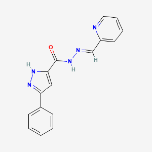 molecular formula C16H13N5O B5611377 3-phenyl-N'-(2-pyridinylmethylene)-1H-pyrazole-5-carbohydrazide 