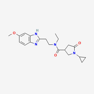 molecular formula C20H26N4O3 B5612568 1-cyclopropyl-N-ethyl-N-[2-(5-methoxy-1H-benzimidazol-2-yl)ethyl]-5-oxo-3-pyrrolidinecarboxamide 
