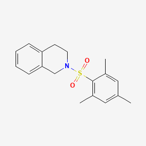 molecular formula C18H21NO2S B5612615 2-(mesitylsulfonyl)-1,2,3,4-tetrahydroisoquinoline 