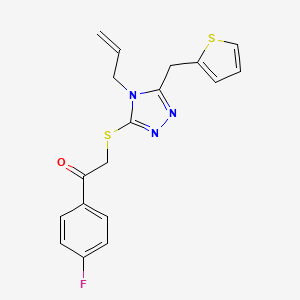 molecular formula C18H16FN3OS2 B5613282 2-{[4-allyl-5-(2-thienylmethyl)-4H-1,2,4-triazol-3-yl]thio}-1-(4-fluorophenyl)ethanone 