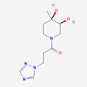 molecular formula C11H18N4O3 B5615784 (3S*,4R*)-4-methyl-1-[3-(1H-1,2,4-triazol-1-yl)propanoyl]piperidine-3,4-diol 
