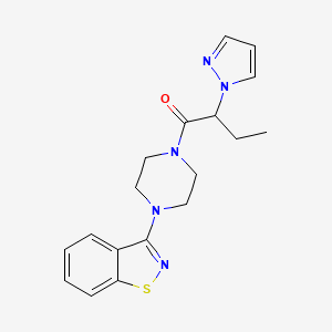 molecular formula C18H21N5OS B5616343 3-{4-[2-(1H-pyrazol-1-yl)butanoyl]-1-piperazinyl}-1,2-benzisothiazole 