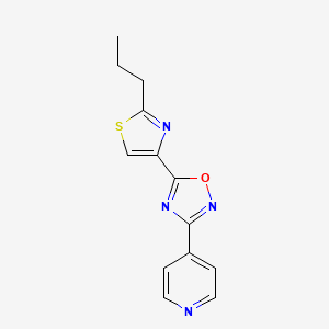 molecular formula C13H12N4OS B5617312 4-[5-(2-propyl-1,3-thiazol-4-yl)-1,2,4-oxadiazol-3-yl]pyridine 