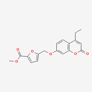 molecular formula C18H16O6 B5618012 methyl 5-{[(4-ethyl-2-oxo-2H-chromen-7-yl)oxy]methyl}-2-furoate 