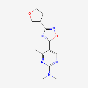 molecular formula C13H17N5O2 B5620280 N,N,4-trimethyl-5-[3-(tetrahydrofuran-3-yl)-1,2,4-oxadiazol-5-yl]pyrimidin-2-amine 