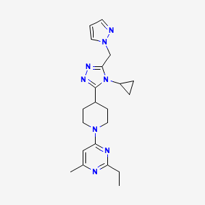 molecular formula C21H28N8 B5620356 4-{4-[4-cyclopropyl-5-(1H-pyrazol-1-ylmethyl)-4H-1,2,4-triazol-3-yl]piperidin-1-yl}-2-ethyl-6-methylpyrimidine 