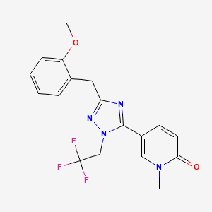 molecular formula C18H17F3N4O2 B5620945 5-[3-(2-methoxybenzyl)-1-(2,2,2-trifluoroethyl)-1H-1,2,4-triazol-5-yl]-1-methylpyridin-2(1H)-one 