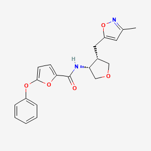molecular formula C20H20N2O5 B5621494 N-{(3R*,4S*)-4-[(3-methylisoxazol-5-yl)methyl]tetrahydrofuran-3-yl}-5-phenoxy-2-furamide 