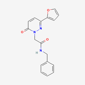 molecular formula C17H15N3O3 B5621984 N-benzyl-2-[3-(2-furyl)-6-oxo-1(6H)-pyridazinyl]acetamide 