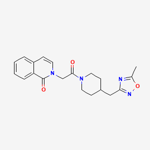 molecular formula C20H22N4O3 B5623049 2-(2-{4-[(5-methyl-1,2,4-oxadiazol-3-yl)methyl]piperidin-1-yl}-2-oxoethyl)isoquinolin-1(2H)-one 
