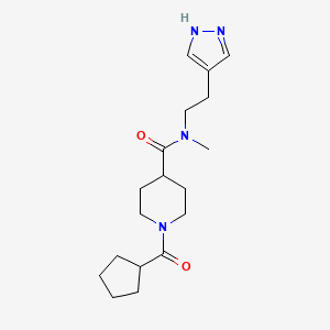 molecular formula C18H28N4O2 B5623370 1-(cyclopentylcarbonyl)-N-methyl-N-[2-(1H-pyrazol-4-yl)ethyl]-4-piperidinecarboxamide 
