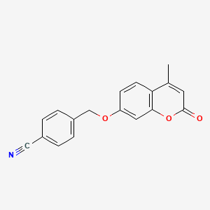 molecular formula C18H13NO3 B5625358 4-{[(4-甲基-2-氧代-2H-色满-7-基)氧基]甲基}苯甲腈 