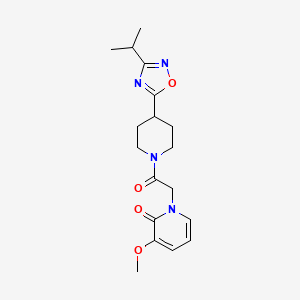 molecular formula C18H24N4O4 B5625724 1-{2-[4-(3-isopropyl-1,2,4-oxadiazol-5-yl)piperidin-1-yl]-2-oxoethyl}-3-methoxypyridin-2(1H)-one 