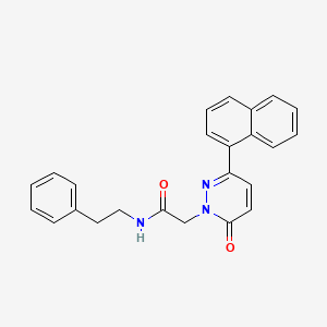 molecular formula C24H21N3O2 B5627453 2-[3-(1-naphthyl)-6-oxo-1(6H)-pyridazinyl]-N-(2-phenylethyl)acetamide 