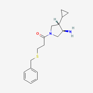 molecular formula C17H24N2OS B5628567 (3R*,4S*)-1-[3-(benzylthio)propanoyl]-4-cyclopropylpyrrolidin-3-amine 
