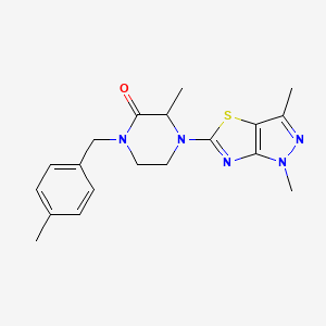 molecular formula C19H23N5OS B5631139 4-(1,3-dimethyl-1H-pyrazolo[3,4-d][1,3]thiazol-5-yl)-3-methyl-1-(4-methylbenzyl)piperazin-2-one 