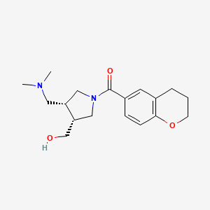 molecular formula C18H26N2O3 B5633341 {(3R*,4R*)-1-(3,4-dihydro-2H-chromen-6-ylcarbonyl)-4-[(dimethylamino)methyl]-3-pyrrolidinyl}methanol 