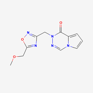 molecular formula C11H11N5O3 B5636535 2-{[5-(methoxymethyl)-1,2,4-oxadiazol-3-yl]methyl}pyrrolo[1,2-d][1,2,4]triazin-1(2H)-one 