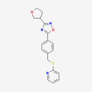 molecular formula C18H17N3O2S B5637188 2-({4-[3-(tetrahydrofuran-3-yl)-1,2,4-oxadiazol-5-yl]benzyl}thio)pyridine 