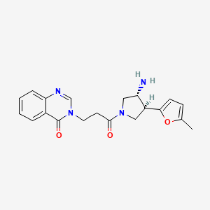 molecular formula C20H22N4O3 B5643053 3-{3-[(3R*,4S*)-3-amino-4-(5-methyl-2-furyl)pyrrolidin-1-yl]-3-oxopropyl}quinazolin-4(3H)-one 