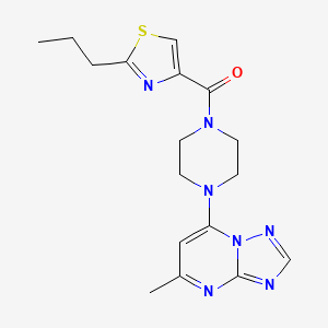 molecular formula C17H21N7OS B5648934 5-methyl-7-{4-[(2-propyl-1,3-thiazol-4-yl)carbonyl]-1-piperazinyl}[1,2,4]triazolo[1,5-a]pyrimidine 
