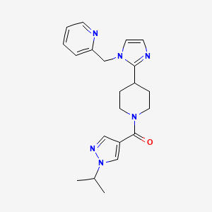 molecular formula C21H26N6O B5650199 2-[(2-{1-[(1-isopropyl-1H-pyrazol-4-yl)carbonyl]piperidin-4-yl}-1H-imidazol-1-yl)methyl]pyridine 