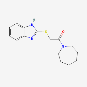 molecular formula C15H19N3OS B5651286 2-{[2-(1-azepanyl)-2-oxoethyl]thio}-1H-benzimidazole 
