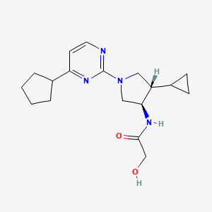 molecular formula C18H26N4O2 B5655737 N-[rel-(3R,4S)-1-(4-cyclopentyl-2-pyrimidinyl)-4-cyclopropyl-3-pyrrolidinyl]-2-hydroxyacetamide hydrochloride 