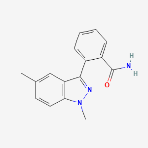 molecular formula C16H15N3O B5657778 2-(1,5-dimethyl-1H-indazol-3-yl)benzamide 