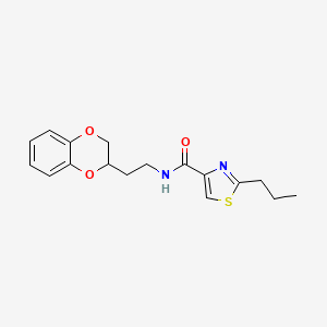 molecular formula C17H20N2O3S B5658319 N-[2-(2,3-dihydro-1,4-benzodioxin-2-yl)ethyl]-2-propyl-1,3-thiazole-4-carboxamide 